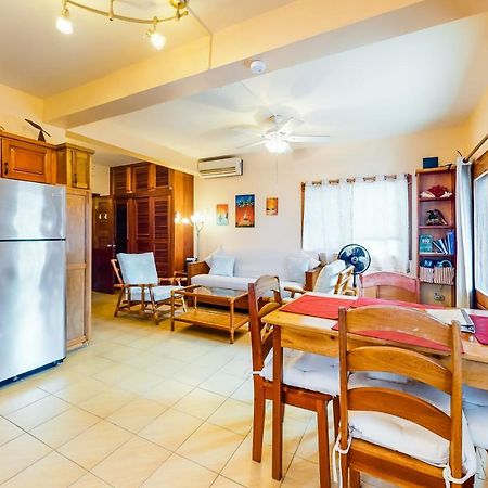 Coral Reef Condo ซานเปโดร ภายนอก รูปภาพ