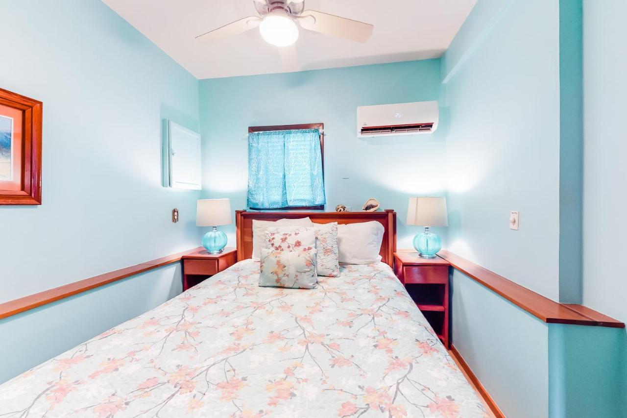 Coral Reef Condo ซานเปโดร ภายนอก รูปภาพ
